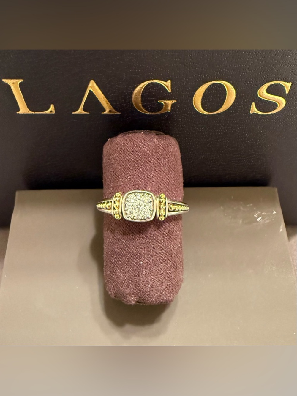 LAGOS Two Tone
Rittenhouse Pavé
Diamond Ring - Picture 8 of 15